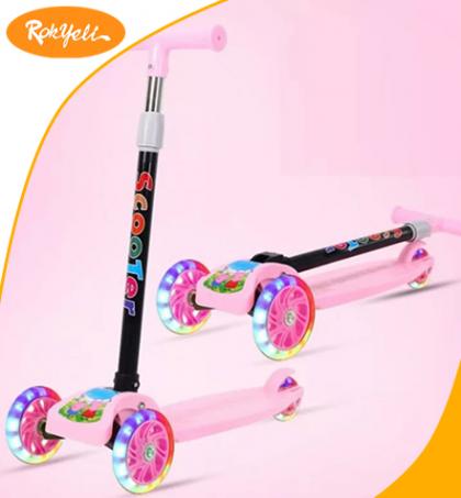 trois-roues-enfants-scooter-avec-flash