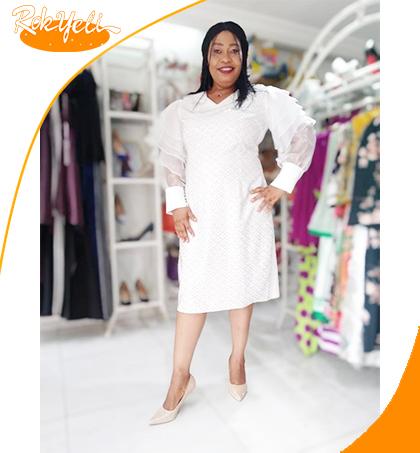 robe-avec-motif-en-paillette-blanc