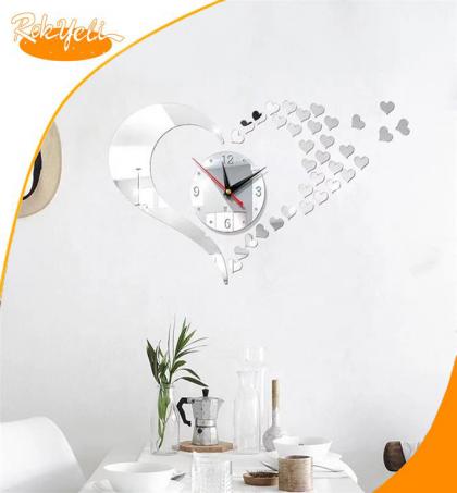 horloge-murale-en-coeur--argent