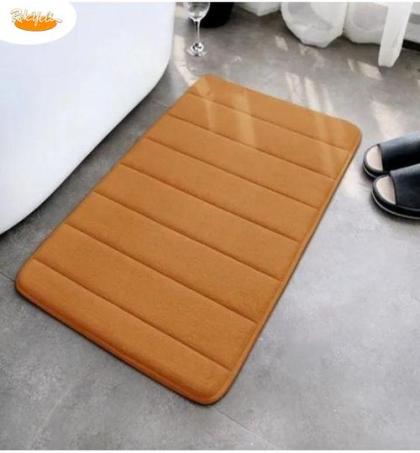 tapis-de-porte-de-douche-&chambre-beige